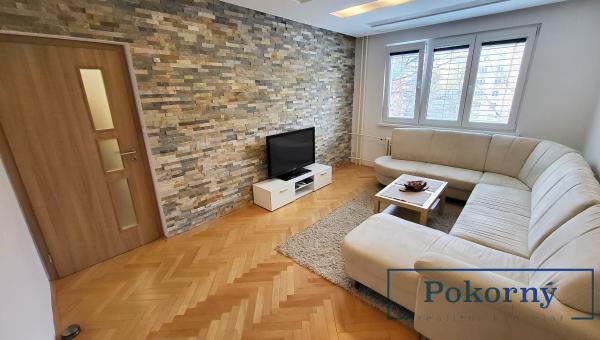 Pronájem nadstandardního bytu 2+1 po rekonstrukci