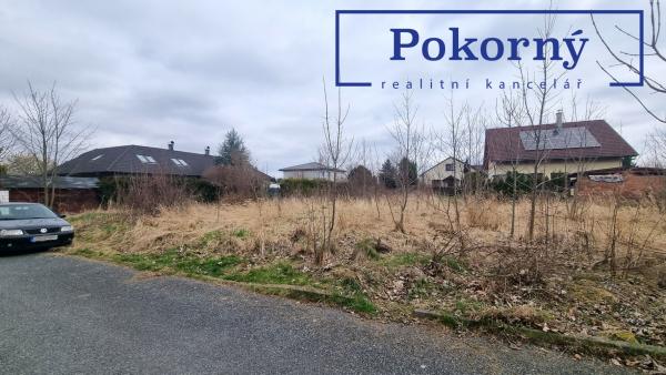 Prodej pozemku k výstavbě RD, kat. území Zvole u Prahy