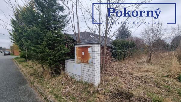 Prodej pozemku k výstavbě RD, kat. území Zvole u Prahy