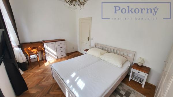 Pronájem luxusního bytu 3+kk u Malostranského náměstí