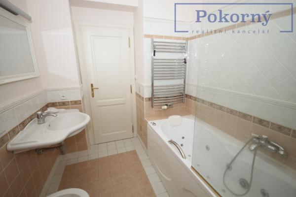 Pronájem luxusního bytu 3+kk u Malostranského náměstí