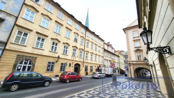 Pronájem luxusního bytu 3+kk u Malostranského náměstí