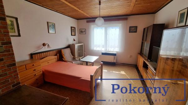 Prodej rodinného domu 2+1 o zastavěné ploše 68 m², pozemky 1476 m²