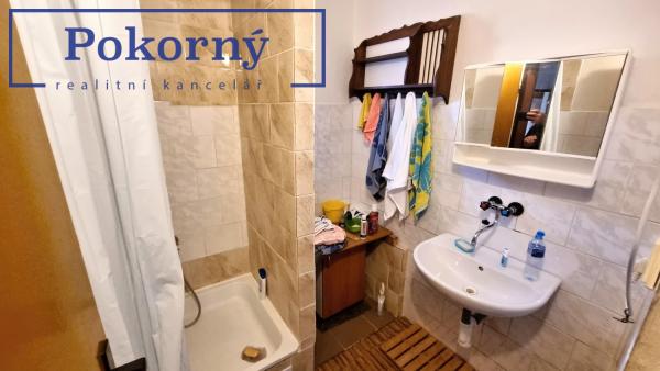 Prodej rodinného domu 2+1 o zastavěné ploše 68 m², pozemky 1476 m²