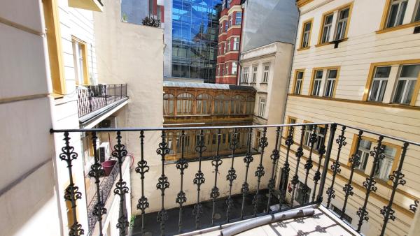 Pronájem kanceláří na Václavském náměstí, 200 m2