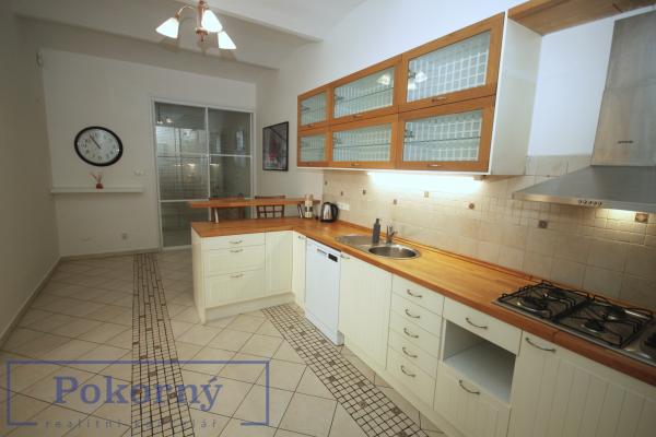 Pronájem světlého bytu 4+1 po rekonstrukci, Václavské náměstí, Praha 1