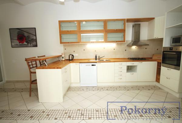 Pronájem světlého bytu 4+1 po rekonstrukci, Václavské náměstí, Praha 1