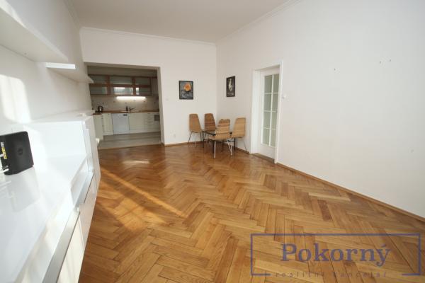 Pronájem světlého bytu 4+1 po rekonstrukci, Václavské náměstí, Praha 1