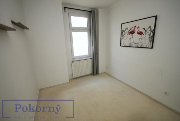 Pronájem světlého bytu 4+1 po rekonstrukci, Václavské náměstí, Praha 1