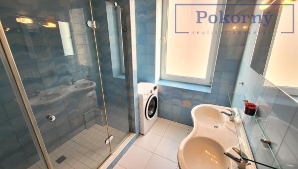 Pronájem světlého bytu 4+1 po rekonstrukci, Václavské náměstí, Praha 1