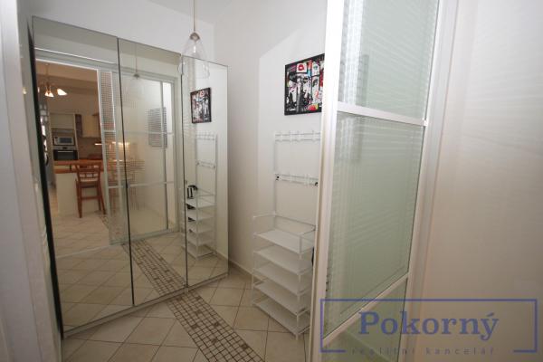 Pronájem světlého bytu 4+1 po rekonstrukci, Václavské náměstí, Praha 1