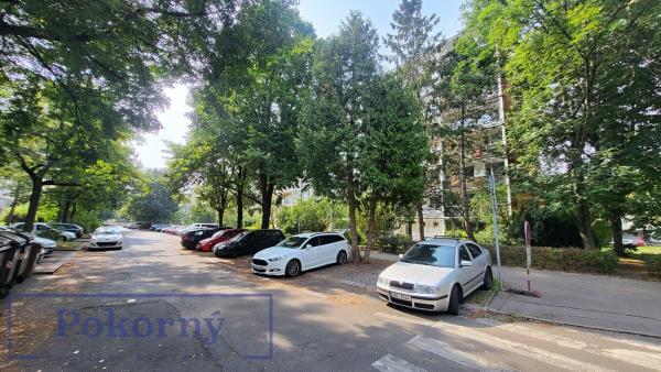 Pronájem hezkého bytu 3+1 s lodžií, ul. Rumburská, P9 – Střížkov