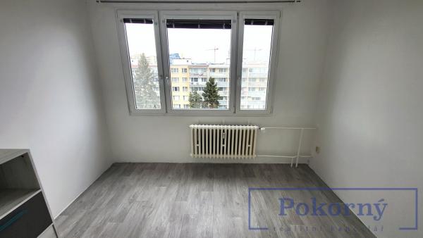 Pronájem hezkého bytu 3+1 s lodžií, ul. Rumburská, P9 – Střížkov