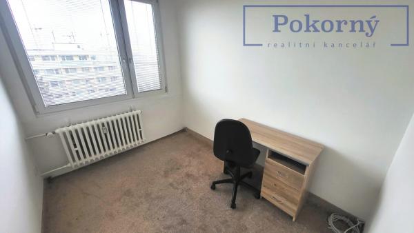 Pronájem hezkého bytu 3+1 s lodžií, ul. Rumburská, P9 – Střížkov