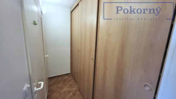 Pronájem hezkého bytu 3+1 s lodžií, ul. Rumburská, P9 – Střížkov