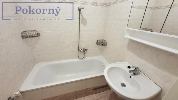 Pronájem hezkého bytu 3+1 s lodžií, ul. Rumburská, P9 – Střížkov