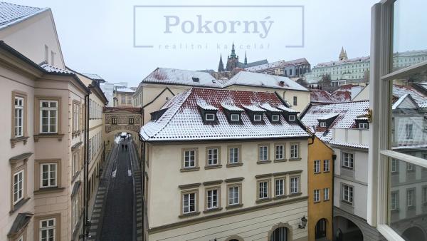 Pronájem luxusního bytu 3+kk u Malostranského náměstí