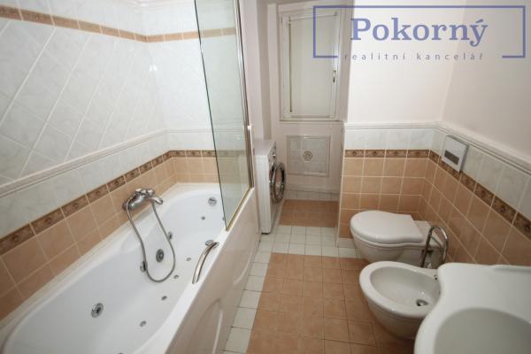 Pronájem luxusního bytu 3+kk u Malostranského náměstí