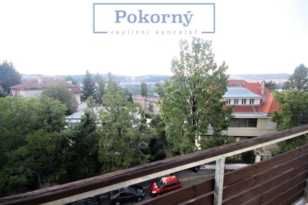 Pronájem bytu 4+1, balkon, garáž, v cihl. domě, P4 – Podolí