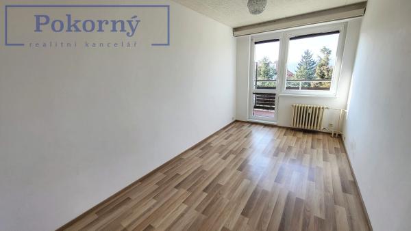 Pronájem bytu 4+1, balkon, garáž, v cihl. domě, P4 – Podolí