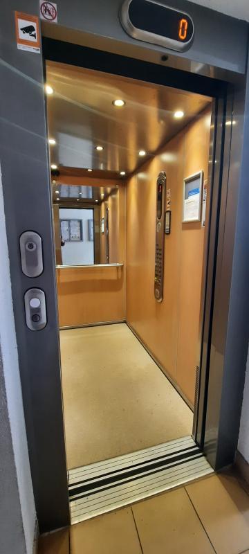 Pronájem hezkého bytu po rek. 3+1/L, ul. Kurkova  Praha 8 Kobylisy