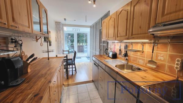 Pronájem bytu 3+1 s venkovním posezením v cihl. domě, K zahrádkám 37, Praha 5 Stodůlky