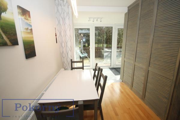 Pronájem bytu 3+1 s venkovním posezením v cihl. domě, K zahrádkám 37, Praha 5 Stodůlky