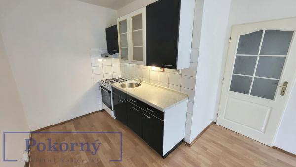 Pronájem bytu 2+kk, P10 – Strašnice, ul. Pod Strání