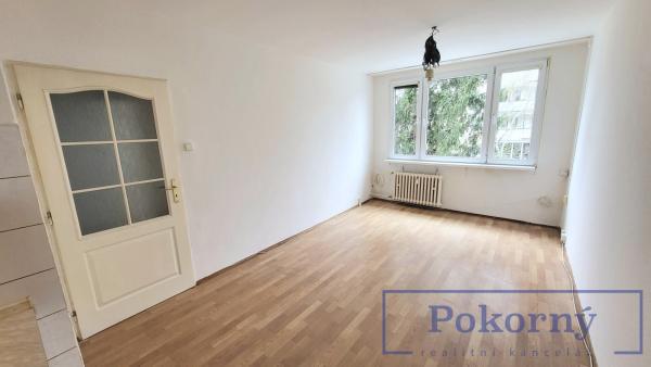 Pronájem bytu 2+kk, P10 – Strašnice, ul. Pod Strání