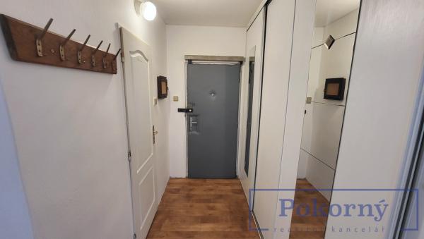 Pronájem bytu 2+kk, P10 – Strašnice, ul. Pod Strání