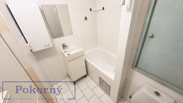 Pronájem bytu 2+kk, P10 – Strašnice, ul. Pod Strání