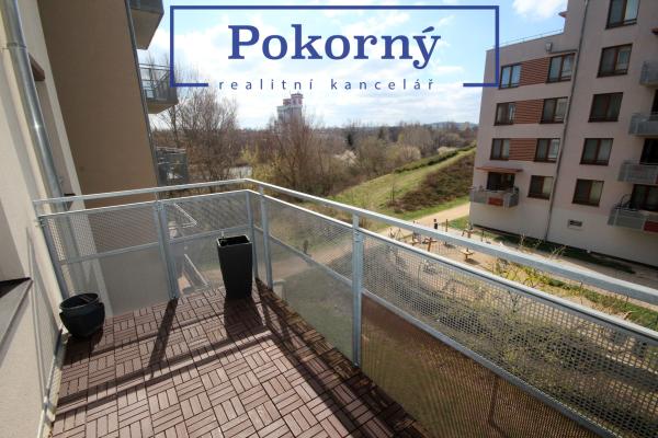 Prodej bytu 2+kk/B/G, Bermanova, P9 – Čakovice