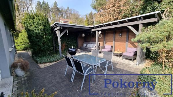 Prodej vícegeneračního rodinného domu 173 m², pozemky 1123 m²