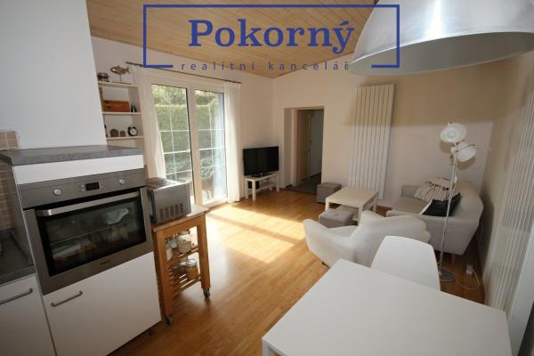Prodej vícegeneračního rodinného domu 173 m², pozemky 1123 m²