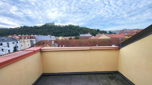 Pronájem hezkých kanceláří po rek., 119 m2, P8 – Karlín