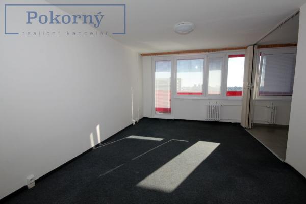Prodej bytu 4+1/L, OV, Ovčí hájek, P5 - Stodůlky