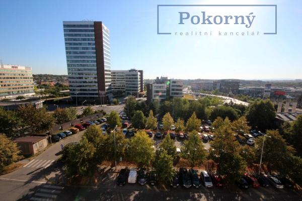 Prodej bytu 4+1/L, OV, Ovčí hájek, P5 - Stodůlky