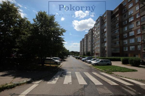 Prodej bytu 4+1/L, OV, Ovčí hájek, P5 - Stodůlky