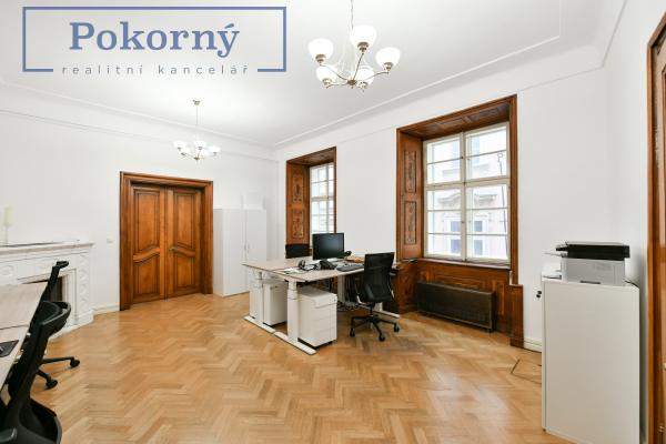 Pronájem kanceláří v historickém centru Prahy, ul. Karlova