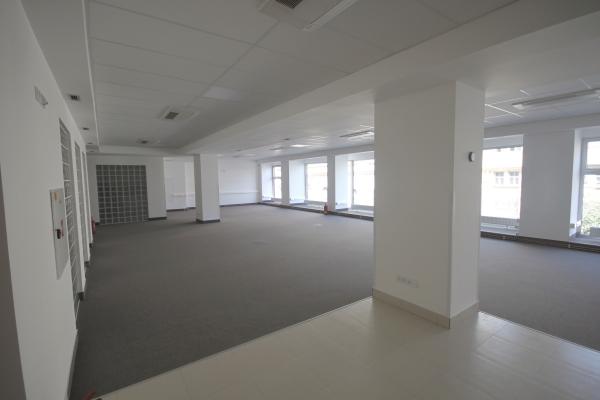 Pronájem nových kanceláří 239 m2 v centru Prahy, ul Hybernská, P1 – Nové Město (BEZ PROVIZE)