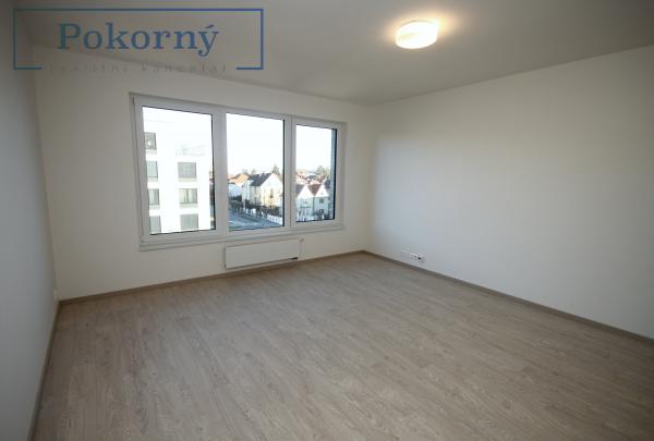Pronájem bytu 1+kk, novostavba, ul. Počernická, P10 – Strašnice
