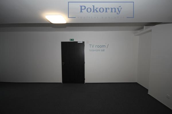 Pronájem bytu 1+kk, ul. Peroutkova, Praha 5 – Jinonice