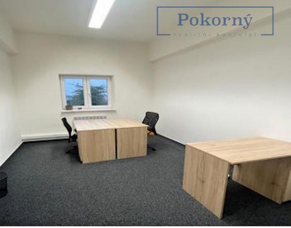 Pronájem kanceláří po kompletní renovaci, 193 m2, Horní Počernice