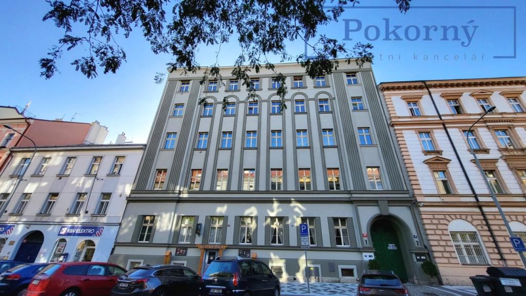 Pronájem hezkých kanceláří po rek., 119 m2, P8 – Karlín